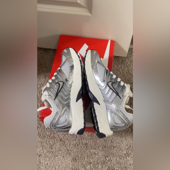 Nike Air Pegasus - Picture 4 of 4